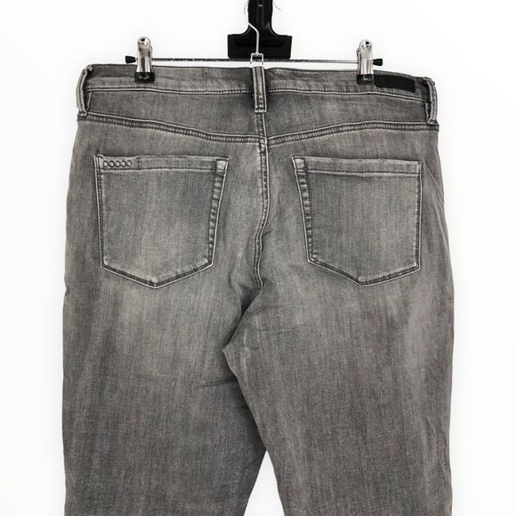 BLANK NYC The Great Jones Distressed High Rise Grey Scissor Cut Hem Skinny Jean - Picture 6 of 13